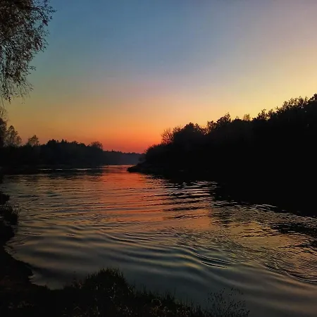 Dom Letniskowy Do Wynajecia Z Wlasna Przystania Nad Rzeka Narew - Linia Brzegowa * Dzbenin